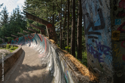 Sarajewo opuszczony olimpijski tor bobslejowy na górze Trebević