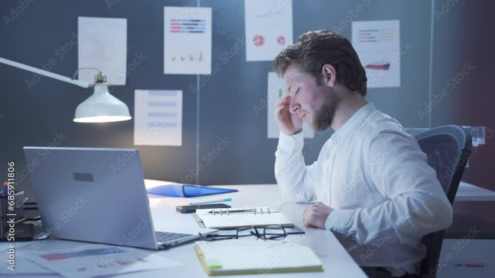 Working hard, workaholism, stress. Working hard, workaholism, stress.