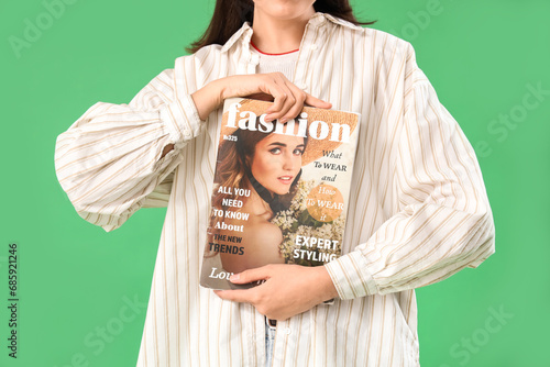 Young woman with fashion ma...