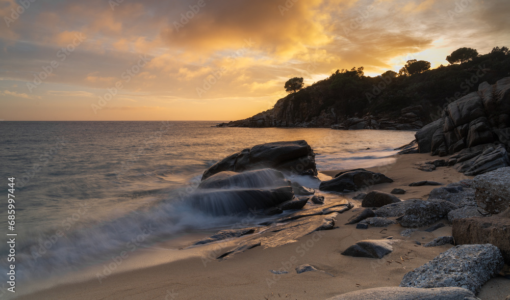 Obraz premium Cavoli Beach on Elba Island at sunset