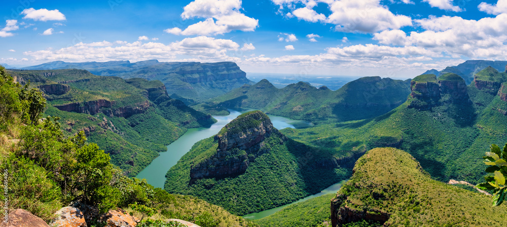 Panorama Route South Africa, Blyde river canyon with the three rondavels, impressive view of three rondavels and the Blyde river canyon in south Africa. - obrazy, fototapety, plakaty 