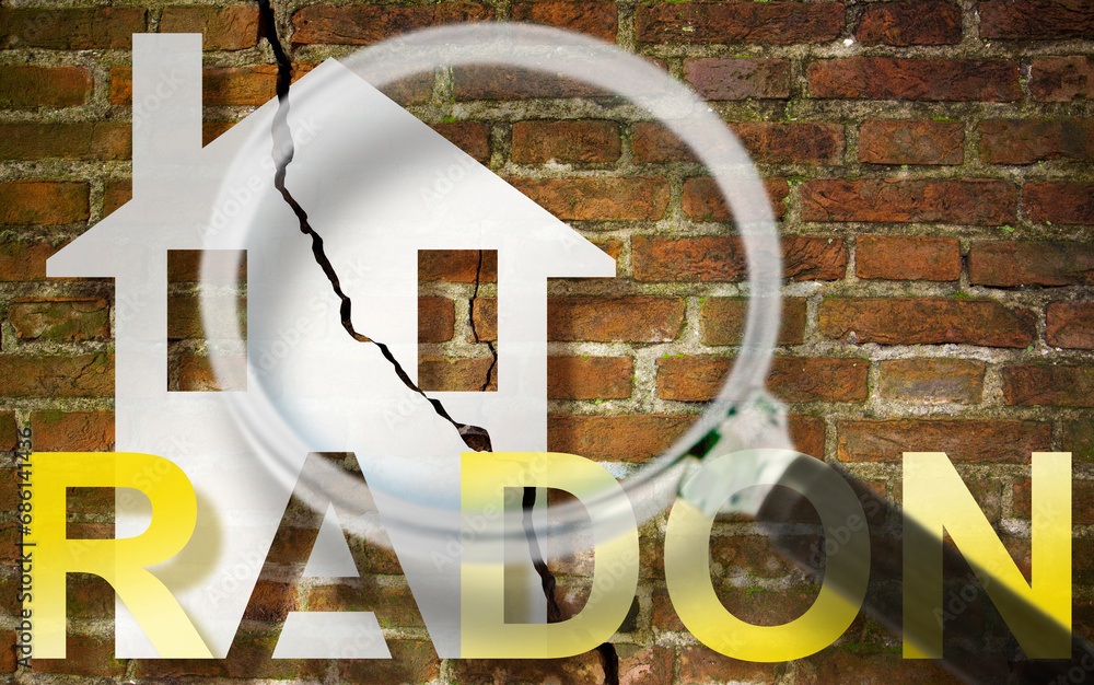 Φωτογραφία The danger of radon gas in our homes - concept with an outline of a small house
