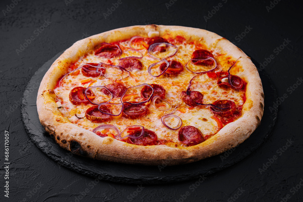 pizza with sausage and red onion