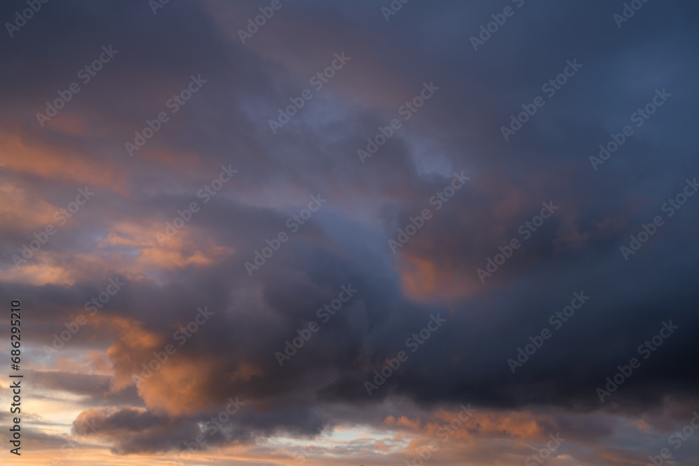 Fototapeta premium Sky with dramatic clouds