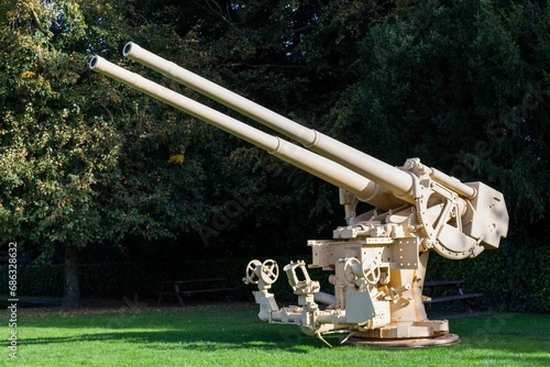 Canon d'artillerie de la seconde guerre mondiale en Normandie photo
