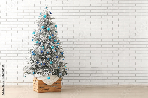 Beautiful Christmas tree ne...