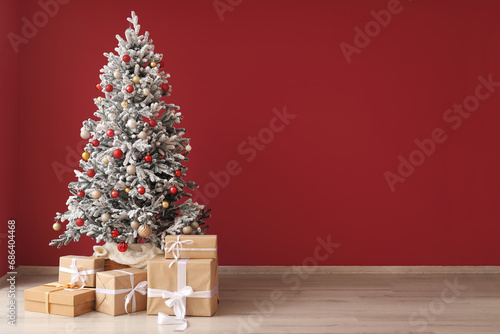 Decorated Christmas tree wi...