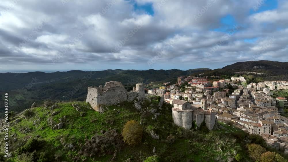 La rocca Frangipane di Tolfa, Lazio, Italia.
Ripresa aerea con drone della Rocca situata in cima alla collina del borgo medievale di Tolfa. La rocca Frangipane di Tolfa, Lazio, Italia.
Ripresa aerea con drone della Rocca situata in cima alla collina del borgo medievale di Tolfa.