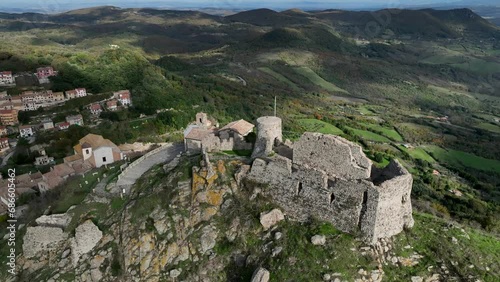 La rocca Frangipane di Tolfa, Lazio, Italia.
Ripresa aerea con drone della Rocca situata in cima alla collina del borgo medievale di Tolfa. photo
