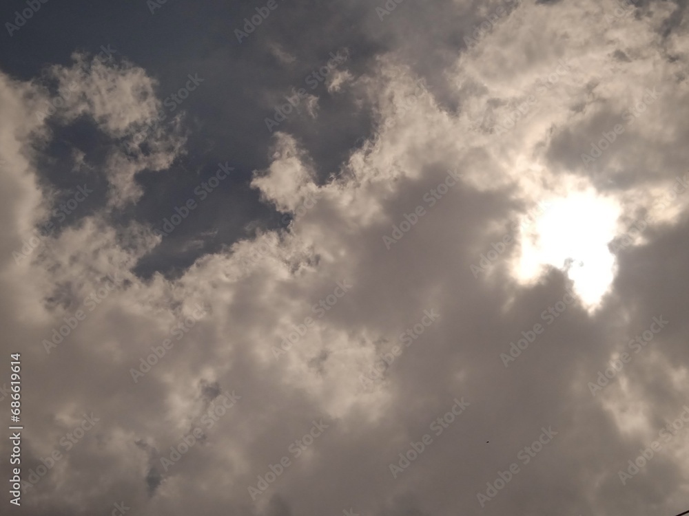 Enchanting Skyline: A Beautiful Vista with Clouds Adorning the Attractive Blue Sky Enchanting Skyline: A Beautiful Vista with Clouds Adorning the Attractive Blue Sky