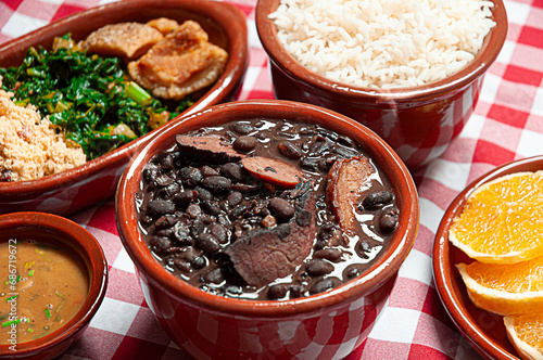 Принти на полотні popular Brazilian food (feijoada)