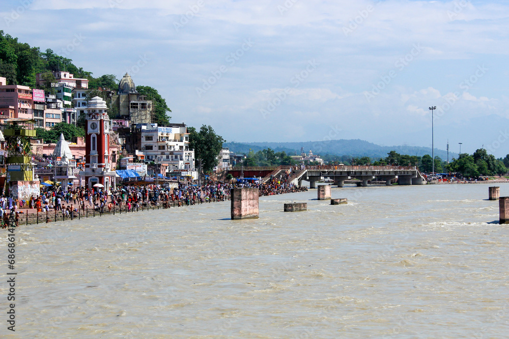 Har Ki Pauri, meaning the feet of Lord Vishnu (Hari), is a ghat on the