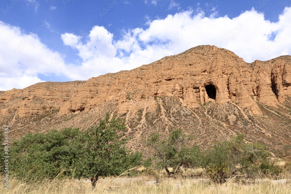 Φωτογραφία Mountains at the road to Kazarman, district of Jalal-Abad Region in western Kyrg