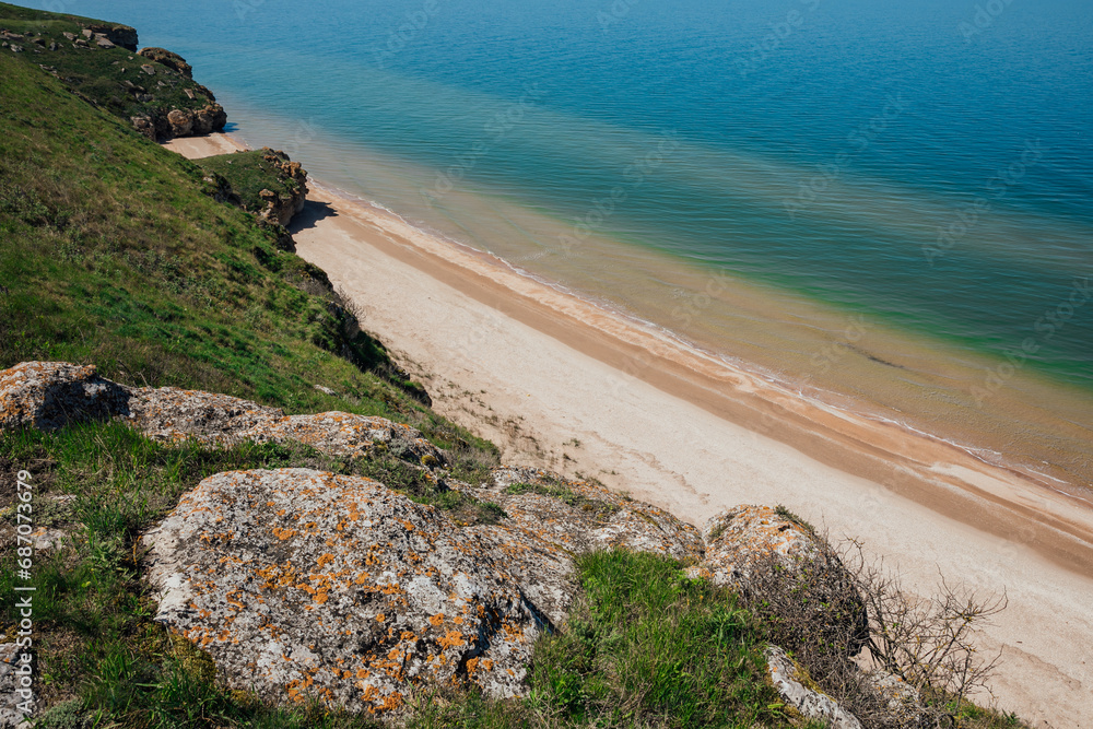 Obraz premium Beautiful landscape on sea beach
