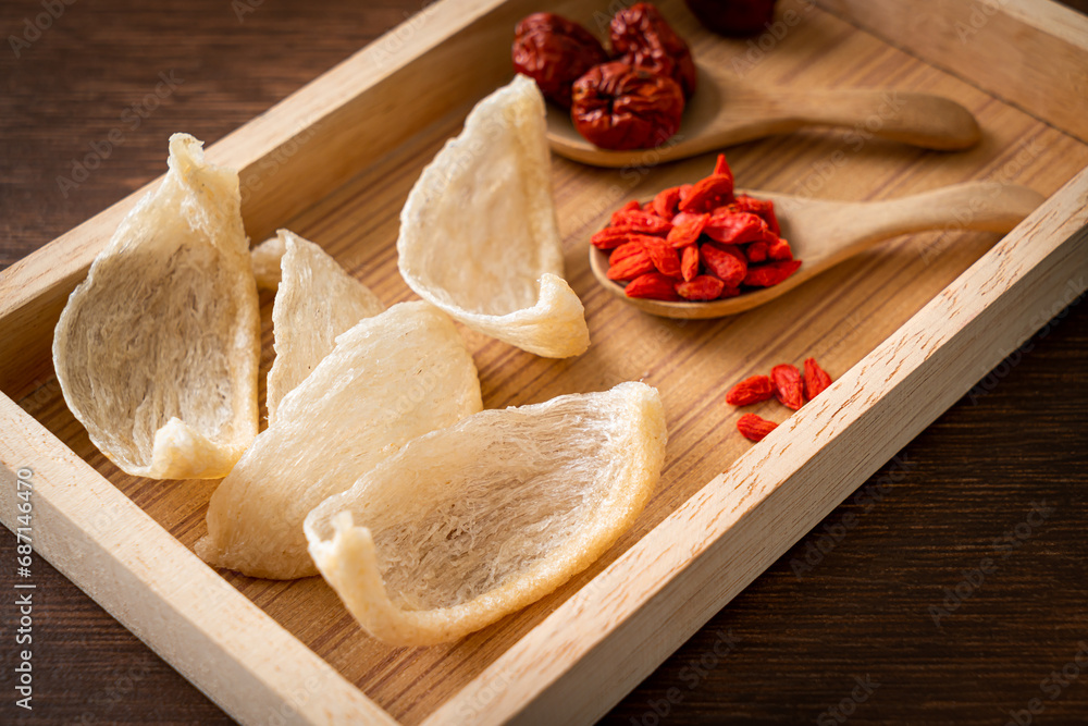 Fresh edible bird's nest or Swallow nest raw material cuisine expensive food for healthy Fresh edible bird's nest or Swallow nest raw material cuisine expensive food for healthy