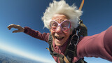 Sourire en Altitude: Aventure et Liberté pour une Senior Audacieuse