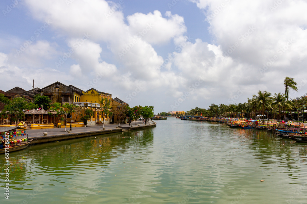 View Of Hoi An Ancient Town And Hoai River In Quang Nam, Vietnam. Hoi An Ancient Town Is A UNESCO World Heritage Site Located In Quang Nam Province Of Vietnam.