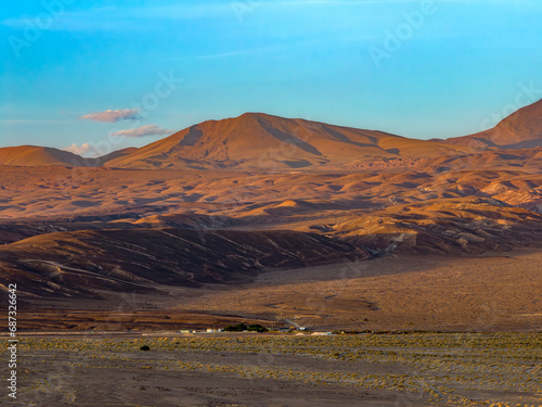 Vista aérea do por do sol e final da tarde em San Pedro de Atacama, Chile. 