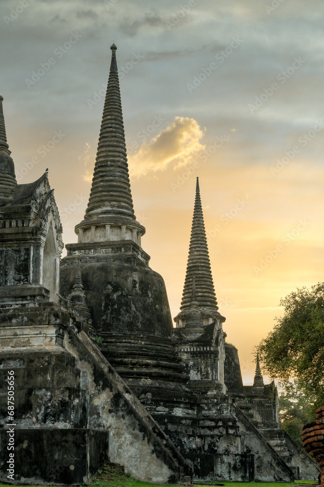 Wat Phra Si Sanphet in sunset