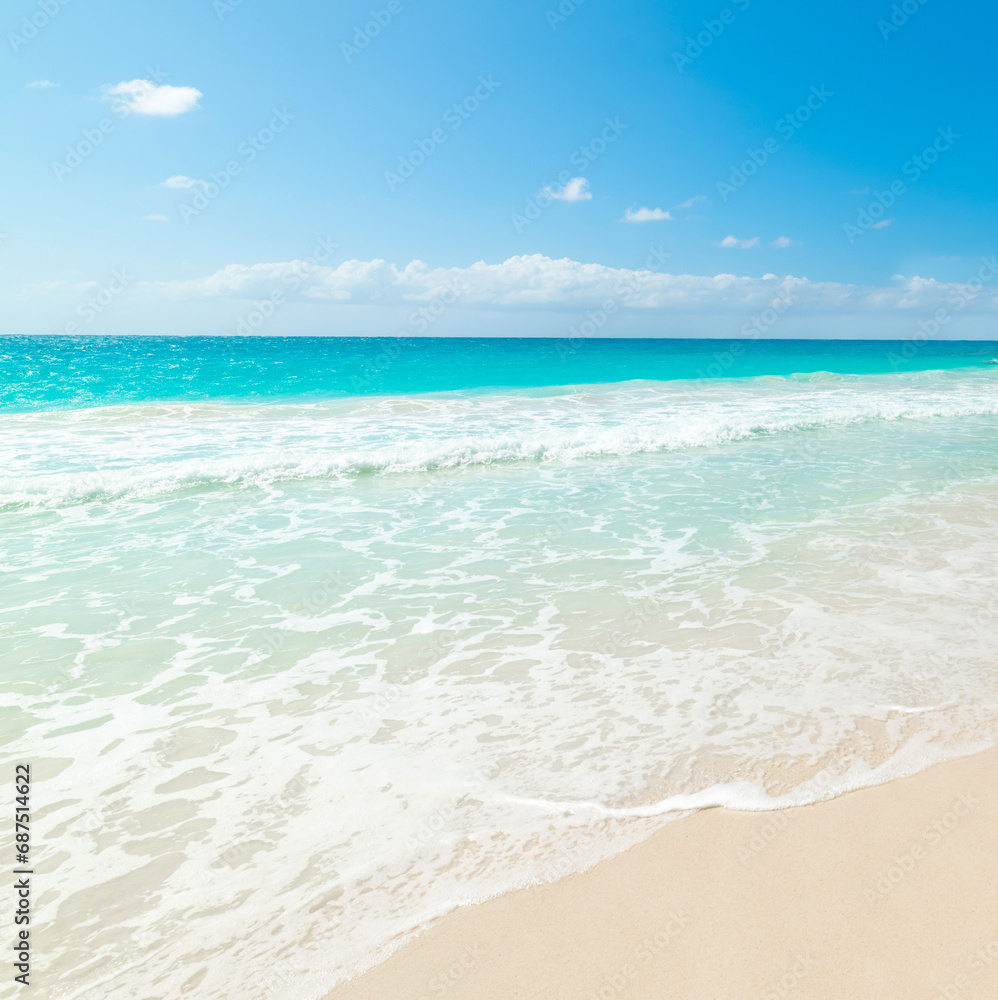 Turquoise water and blue sky in Anse Lazio