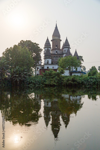  Hangseshwari Temple Complex in Hooghly district, famous for its 13 lotus shaped ratnas or towers and terracotta art work in the adjacent Ananta Basudeba Temple © Rahul