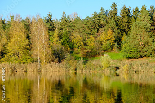 Whether sea, lake or river, water is one of the most beautiful elements of nature. Glistening in the sun, it makes every holiday even more beautiful.