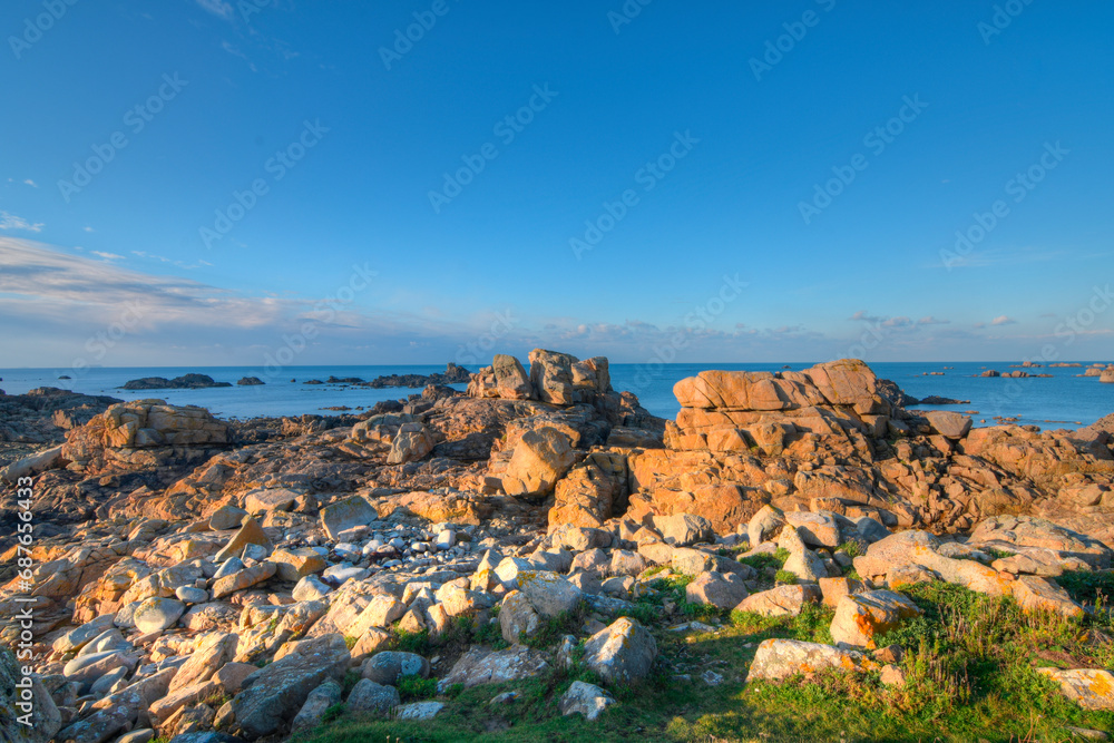 Paysage de mer sur la côte bretonne - Plougrescant France