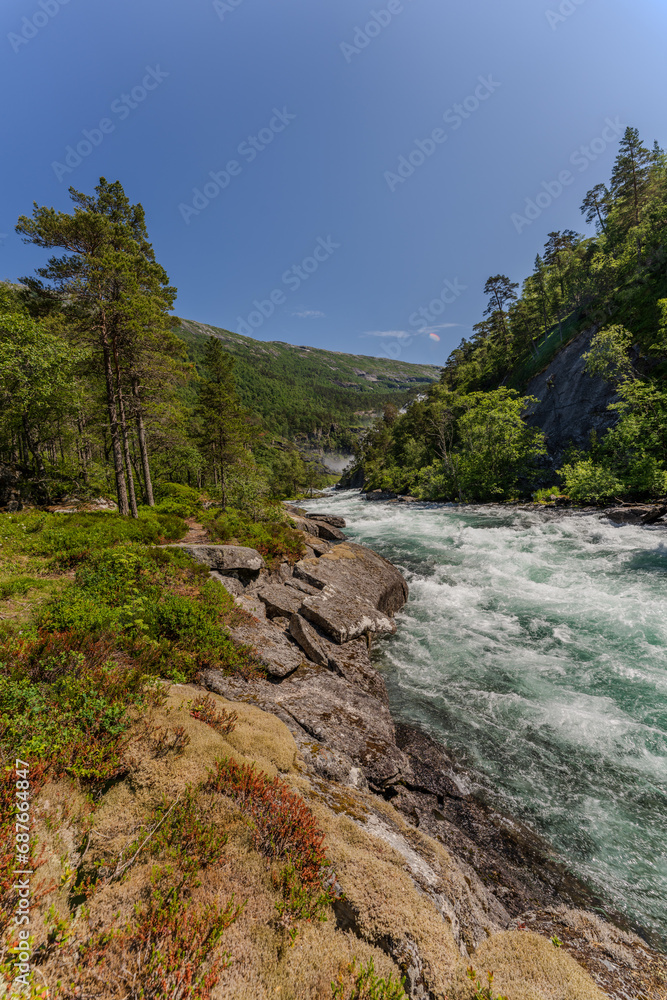 Husedalen, a valley on the western part of Hardangervidda and includes the lower part of the Kinsos valley, Ullensvang municipality, Vestland county. Kinso River