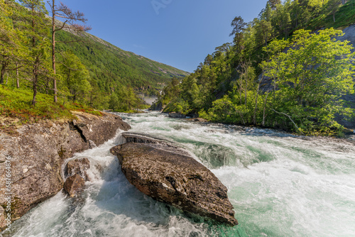 Husedalen, a valley on the western part of Hardangervidda and includes the lower part of the Kinsos valley, Ullensvang municipality, Vestland county. Kinso River