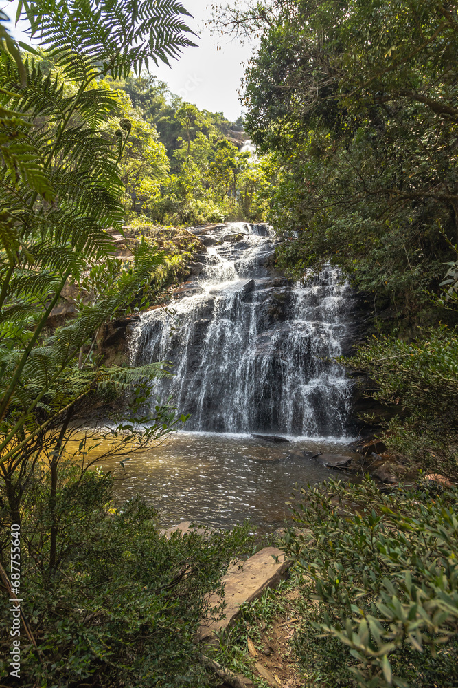 Fototapeta premium cachoeira na cidade de Rio Acima, Estado de Minas Gerais, Brasil