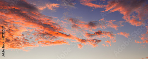 Canvastavla Nubes rojizas al atardecer
