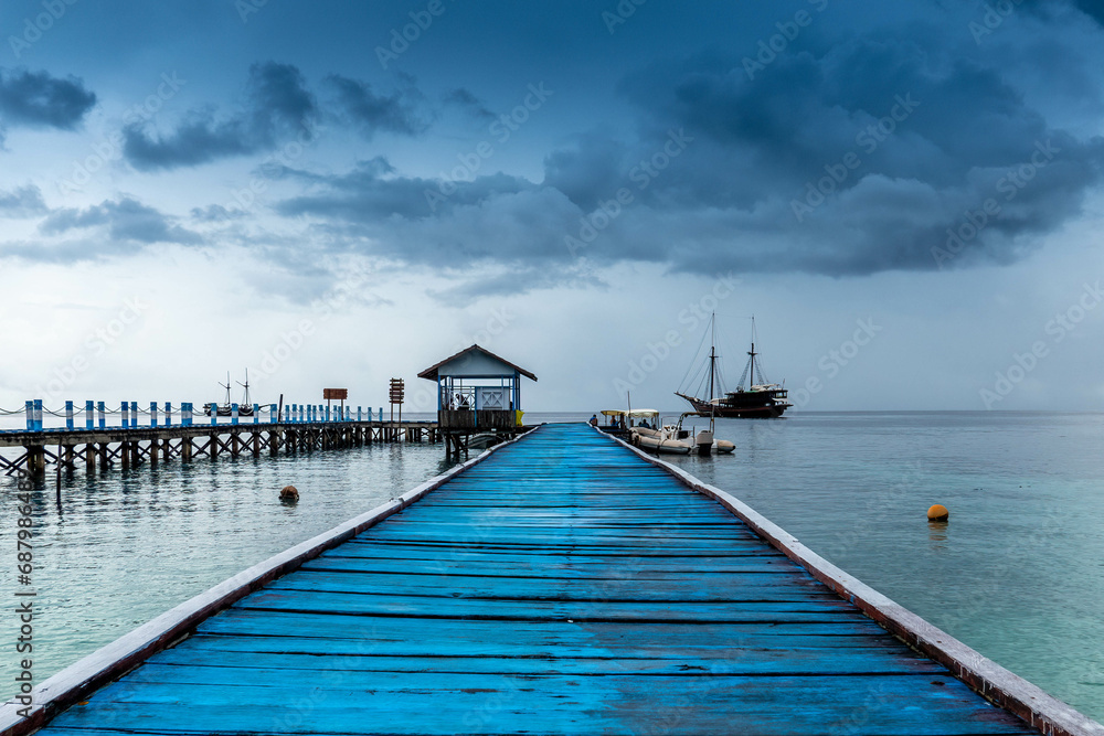 Obraz premium Widok na molo na wyspach Raja Ampat