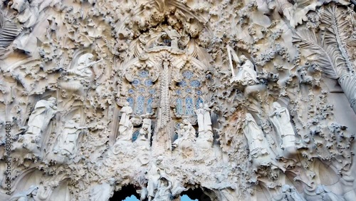 Till up Basilica de la Sagrada Familia