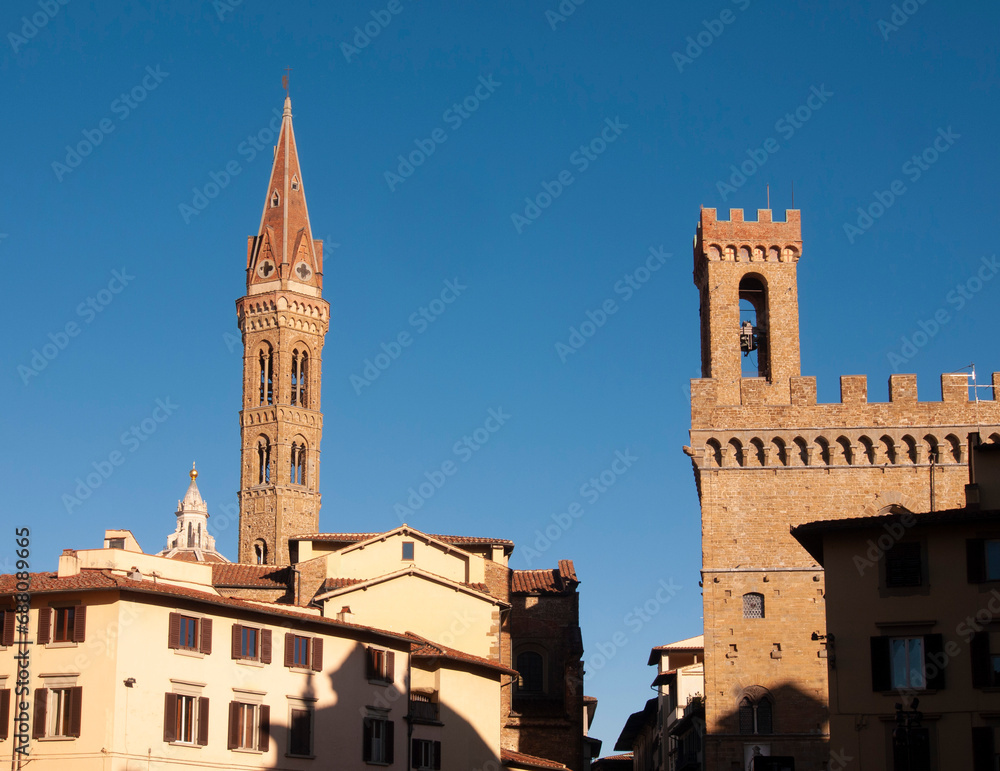 Italia, Toscana, Firenze, il museo del Bargello e campanile della Badia Fiorentina.