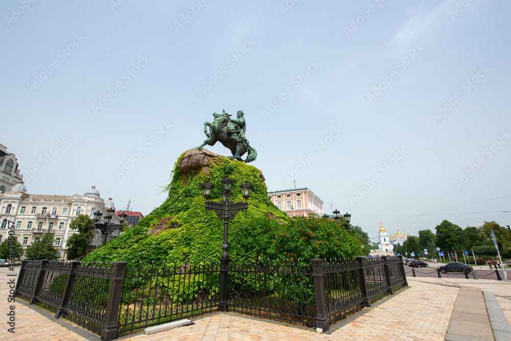 Kyiv and monument to Bohdan Khmelnitsky, summer city center, Ukraine Kyiv and monument to Bohdan Khmelnitsky, summer city center, Ukraine