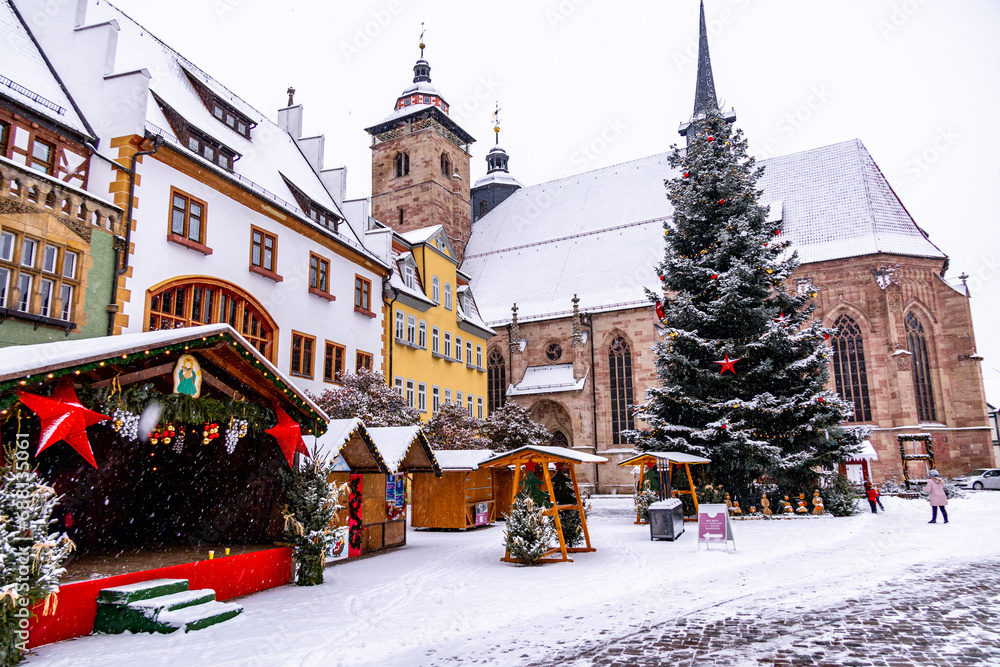 Besuch auf dem winterlichen Weihnachtsmarkt in Schmalkalden - Thüringen - Deutschland