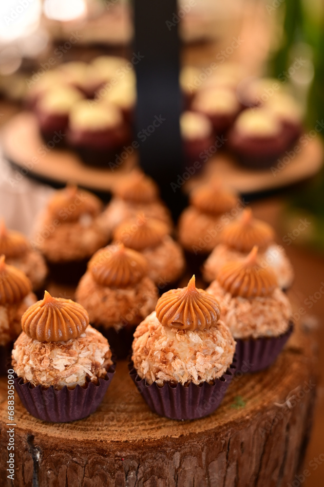 sweets on a plate, close up of chocolate candies, birthday party, candy store, shop window
sweets on a plate, close up of chocolate candies, birthday party, candy store, shop window