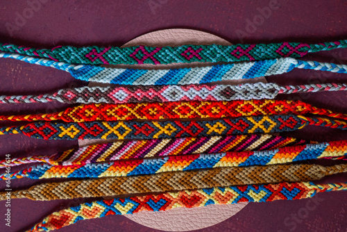 Bracelets brésiliens - bracelets d'amitié - bracelets artisanaux colorés 