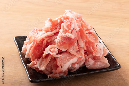 Naklejka 山形県産 庄内豚 肩ロース切り落とし（しゃぶしゃぶ用）