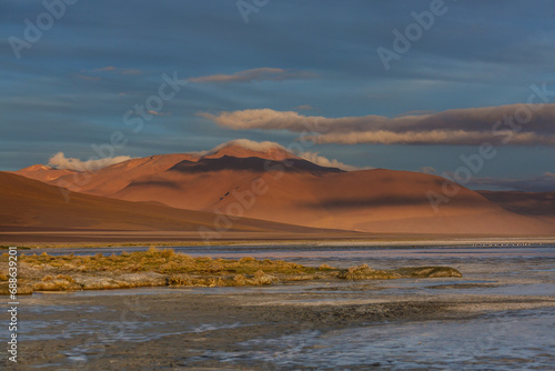 Lake in Bolivia © Galyna Andrushko