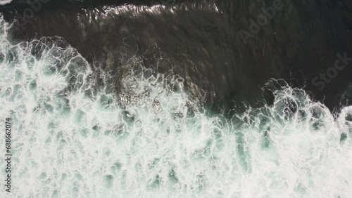 Wallpaper Mural aerial video of waves flowing in the ocean Torontodigital.ca