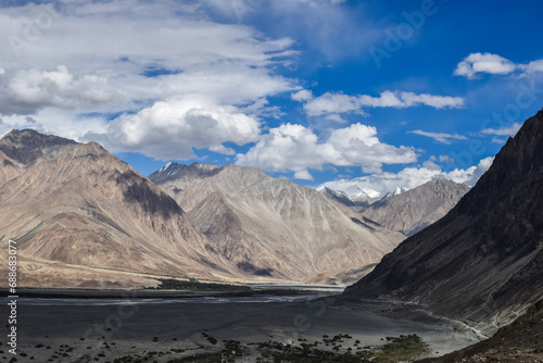 Ladakh landscapes, tourism © Vijaya
