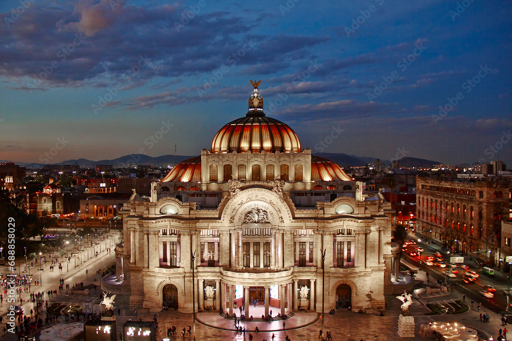 Obraz premium Palacio de Bellas Artes, Centro Histórico Ciudad de México, México.
