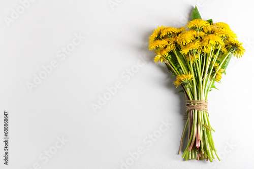Bouquet of beautiful dandel...