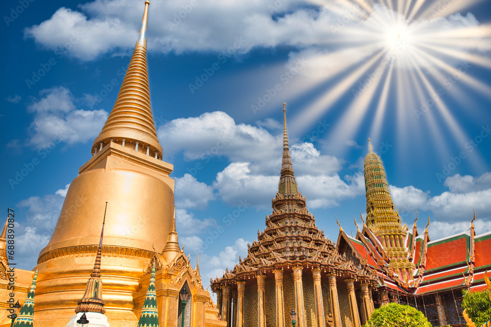 Fototapeta premium エメラルド寺院周辺の美しい建築物