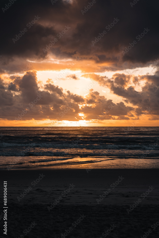 Obraz premium Sunrise over the ocean in australia