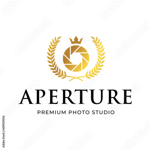 Diaphragm camera logo design. Camera logo template, vector logo for photographer