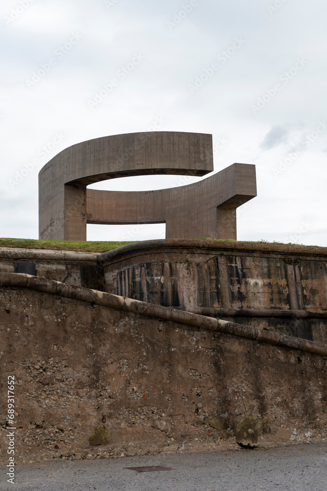 elogio del horizonte eduardo chillida gijón 2024 elogio del horizonte eduardo chillida gijón 2024
