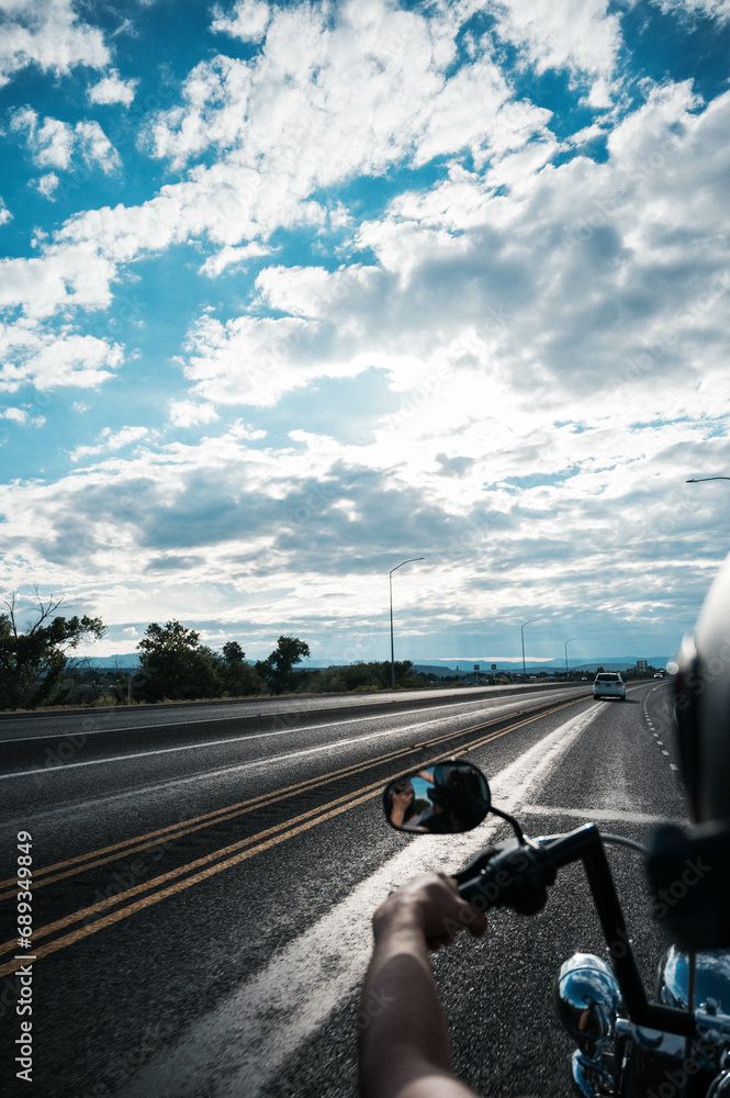 Naklejka premium riding on the highway