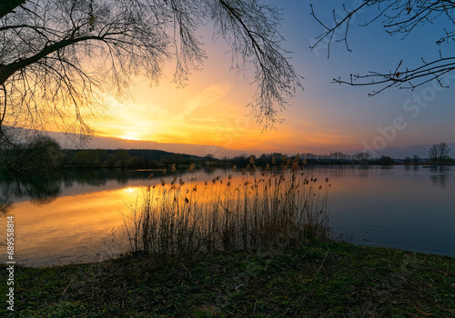 Großer Wörthsee und Sichelsee im Naturschutzgebiet Mainaue bei Augsfeld, Stadt Haßfurt, Landkreis Hassberge, Unterfranken, Franken, Bayern, Deutschland